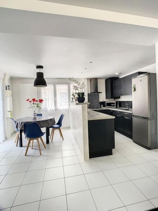 Grande Maison Cosy Terrasse Parking Gare 8 Pers Ам'єн Екстер'єр фото